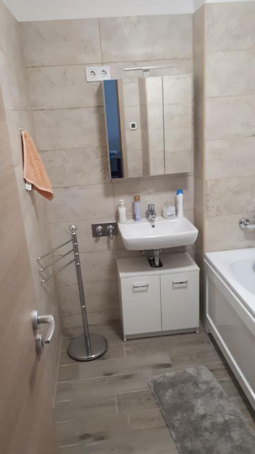 Lido Riviera Apartman Balatonlelle Ngoại thất bức ảnh